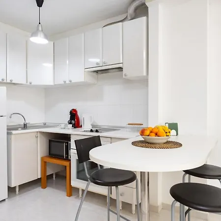 Apartment Home2book Cozy Flat 2 Min From The